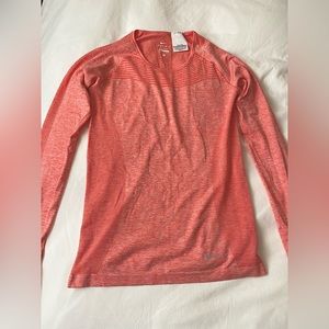 Nike dry fit long sleeve workout top